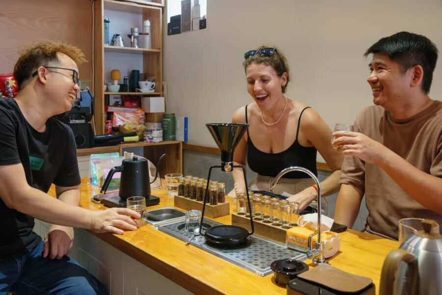 From Egg Coffee to Street Brews: Hanoi Walking Tour - Visiting a Heritage Home and Market