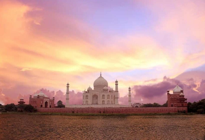 From Mumbai: Taj Mahal & Agra 2 Days Experience with Flights - Key Points