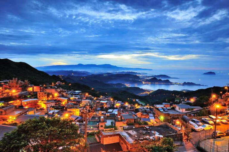 From Taipei: Old Gold Rush Town Jiufen Guided Night Tour - Why This Tour Offers Great Value