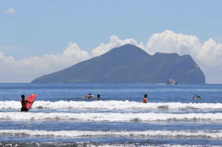 From Taipei: Private Custom Yilan Tour with Local Guide - Authenticity & Authentic Experiences