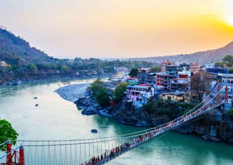 Guided Night Walking Tour in Rishikesh - 2 Hours - A Walk Through Rishikeshs Nightlife and Landmarks