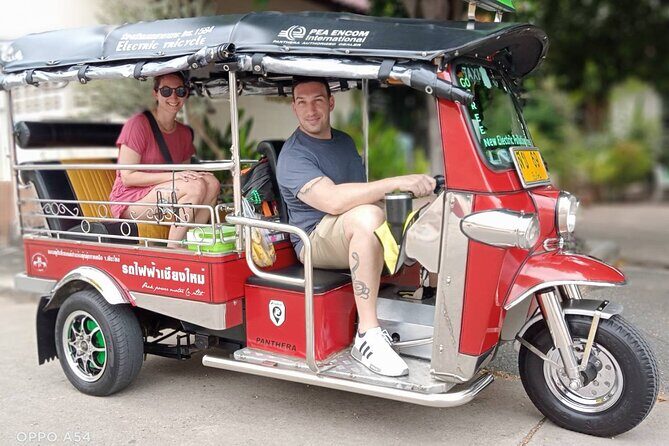 Half Day Chiang Mai City and Culture tour by Electric Tuk Tuk (Private Tour) - Analyzing the Value