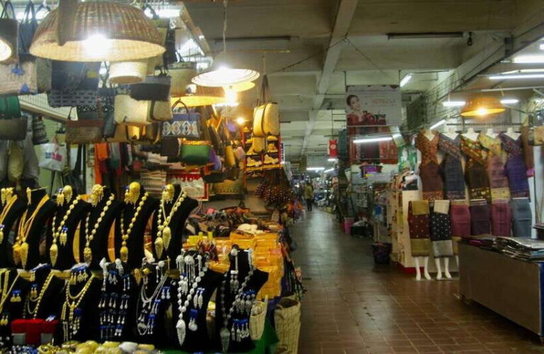 Half Day Exploring the Charms of Vientiane and hotel pickup - Practical Details and What to Expect