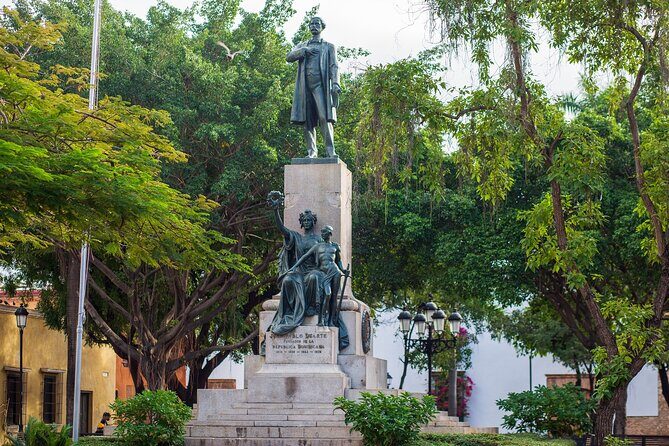 Iconic Highlights and historical Tour in Santo Domingo - The Sum Up