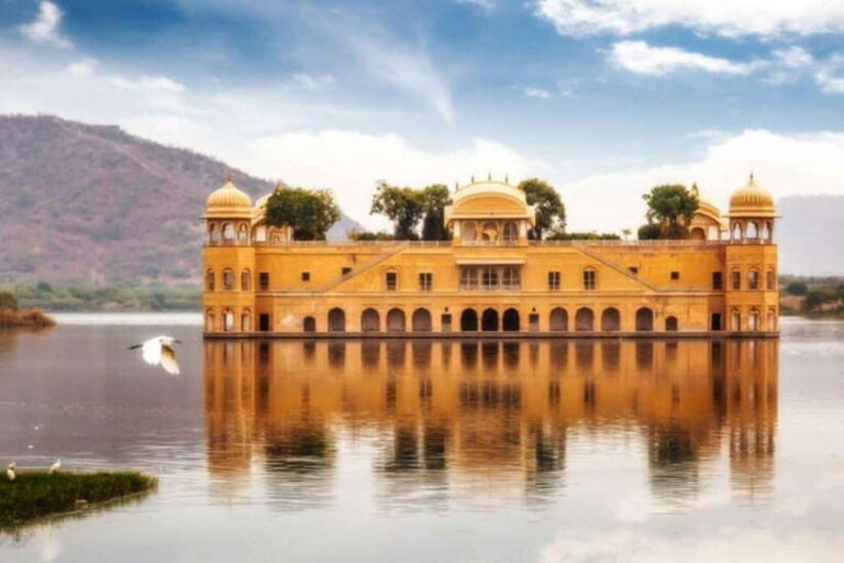 Jaipur Pink City Heritage Tour: Book By Car with Guide - Authentic Experiences and Authenticity