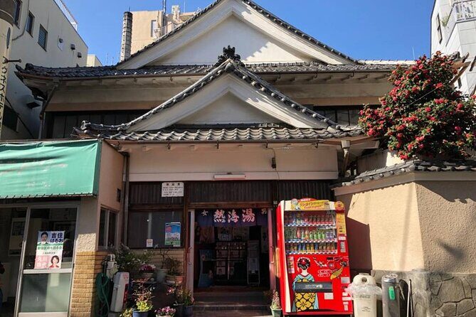 Japanese Local Onsen Culture Experience with Drink in Shinjuku - Analyzing the Value