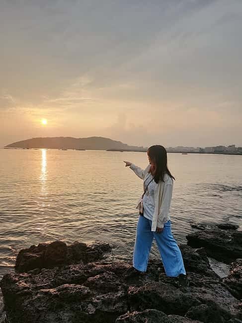 Jeju Island: Sunrise Guided Tour with Hotel Pickup - Who Is This Tour Best For?