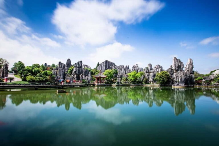 KunmingStone Forest Private Tour:Scenic Walks+Guide Insights - What to Expect on Your Kunming Stone Forest Private Tour