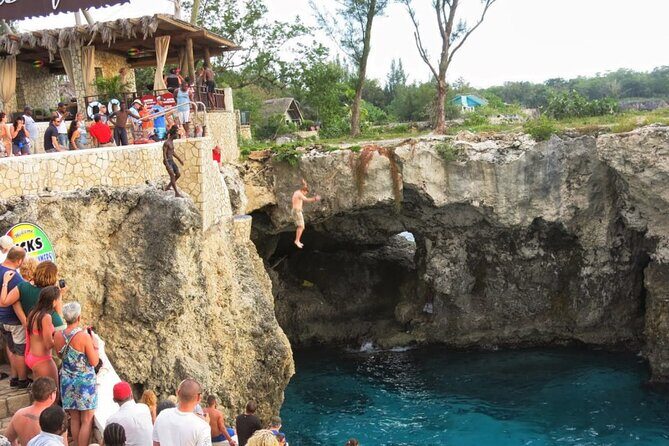 Negril Beach Break and Ricks Cafe - Montego Bay Cruise Port - What the Reviews Say