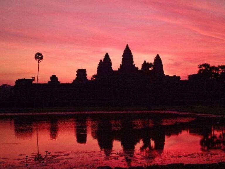 One Day Angkor Wat Trip with Sunrise - Why This Tour Offers Great Value