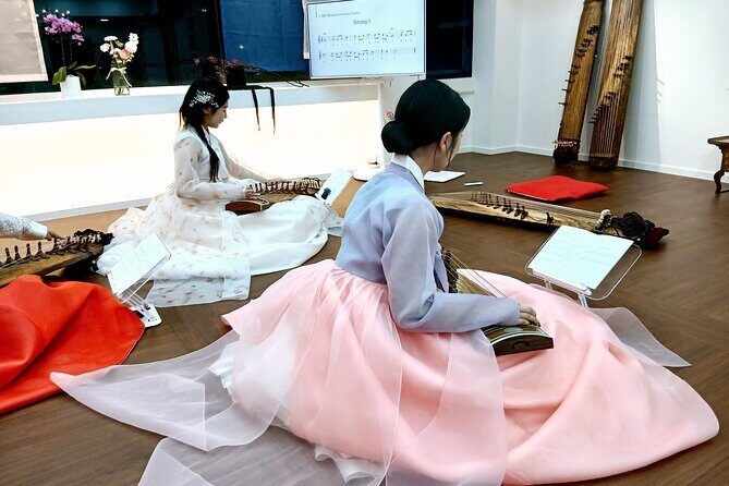 Play Gayageum in Hanbok Cultural Experience in Bukchon - Who Will Enjoy This?