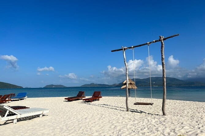 Private Half Day Trip to Pig Island and Koh Tan by Long Tail Boat - Authentic Experiences and Authenticity