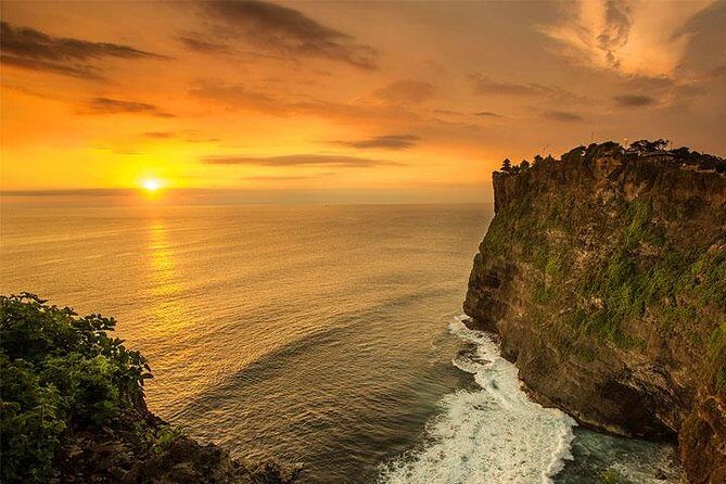 Private Uluwatu Temple Full-day Tour & Visit Padang-Padang Beach and Single Fin - A Complete Look at the Uluwatu Full-day Tour