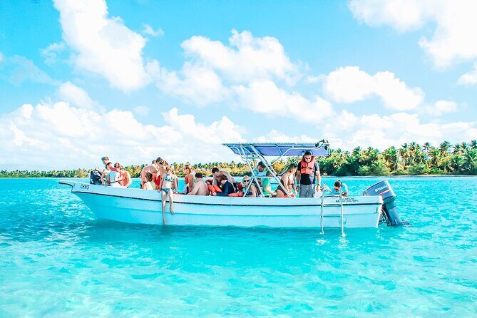 Punta Cana Speed Boat to Saona Island with Lunch & Natural Pools - Who Would Enjoy This Tour?