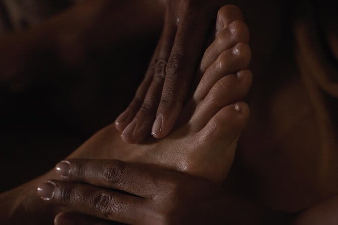 Reflexology Feet Massage in Phnom Penh - The Technique and Products