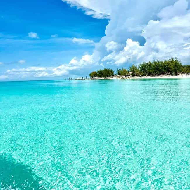 Rose Island: Pig Beach, Snorkeling, Sea Turtles, Beach - Starting Point: Montague Dock