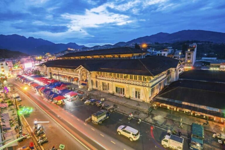 Sapa Night Market Experience BBQ, Hotpot & Black Chicken - Who Will Love This Experience?