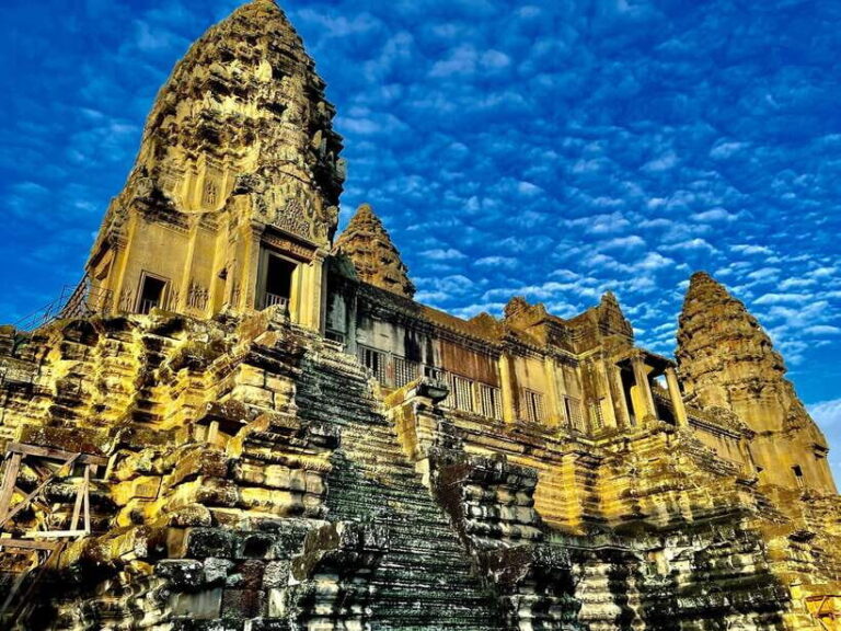 Siem Reap: Angkor Wat Private full Day Tour - A Deep Dive Into the Day