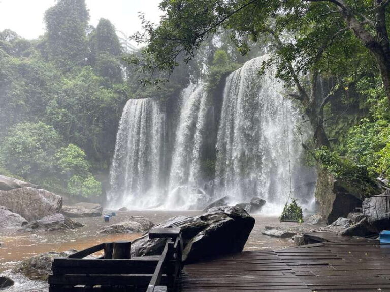 Siem Reap: Kulen Waterfall and 1000 Linga River Tour - What It’s Like on the Ground