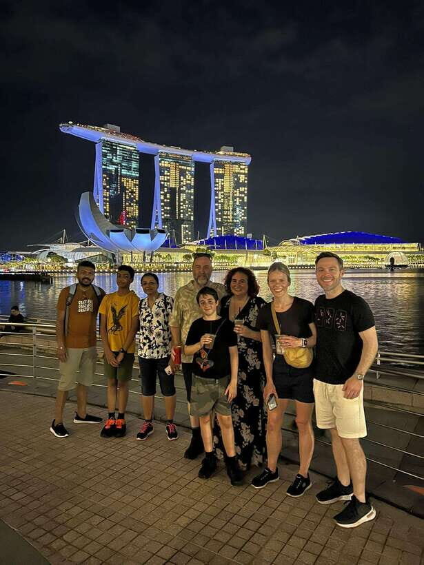 Singapore: Marina Bay Nighttime Walking Tour - Detailed Breakdown of the Itinerary
