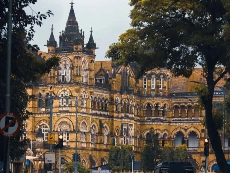 Stories of Mumbai: Heritage Walk with Hidden Tales - What We Learned from Reviews