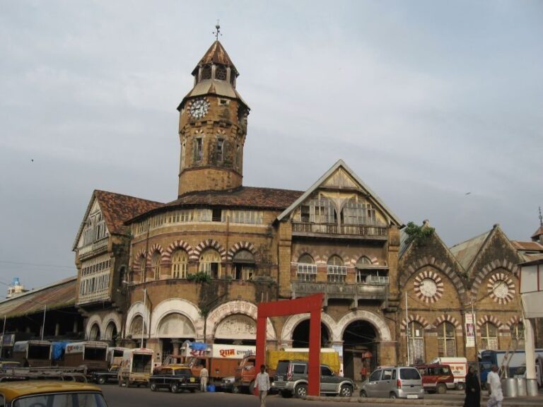 The Mumbai by Dawn Tour - Transportation and Logistics