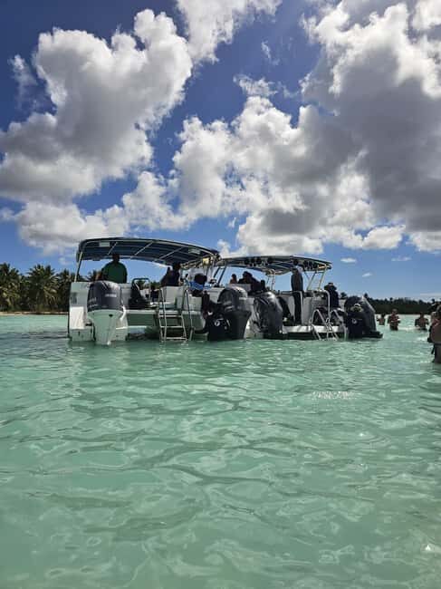 VIP tour to Saona Island by speedboat with a visit to paradise beaches - A Detailed Look at the Experience