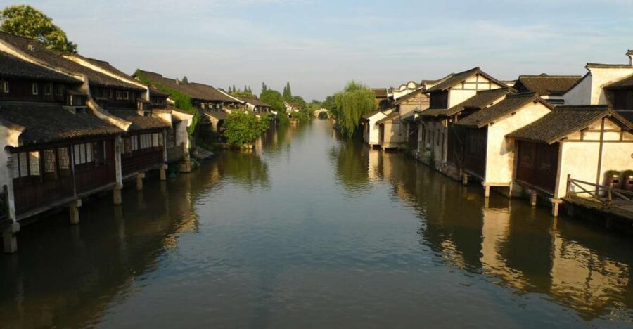 Wuzhen Private Full-Day Tour from Shanghai - Discovering Wuzhen: A Journey into a Water Town